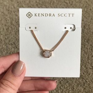 Kendra Scott Oliver Necklace